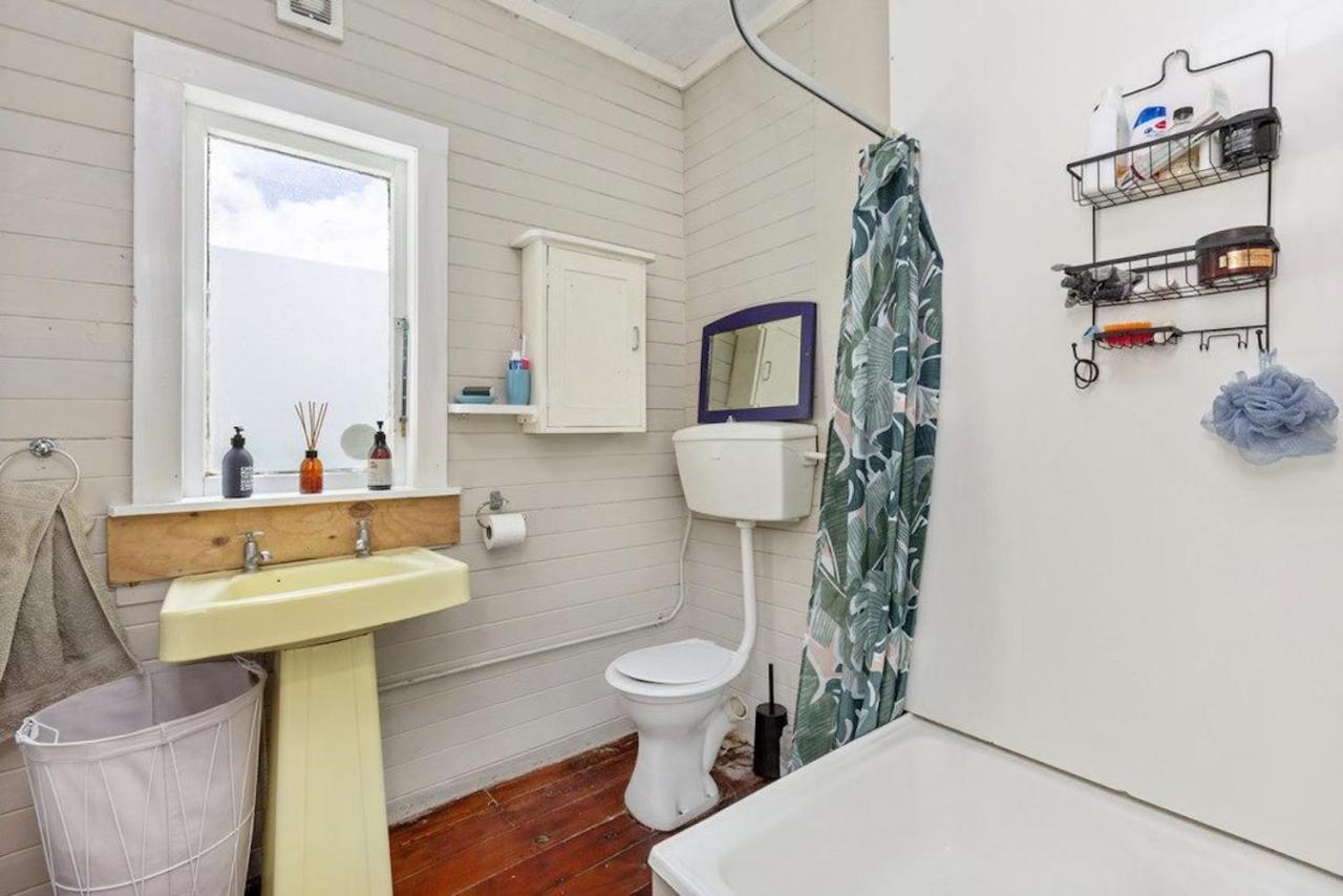 Cox Bay Cottage Raglan Buitenkant foto